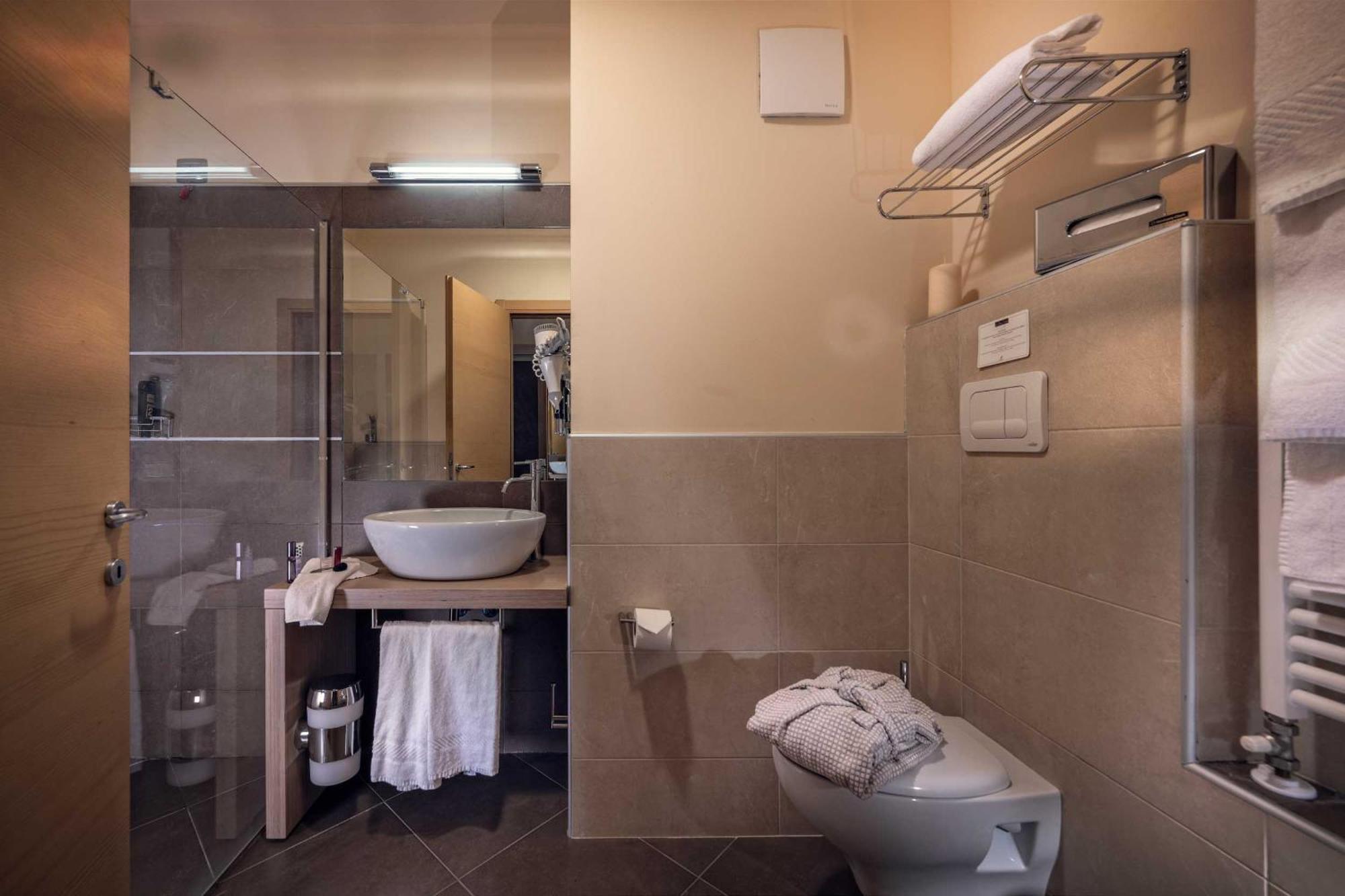 Le Blanc Hotel&Spa Vason Extérieur photo